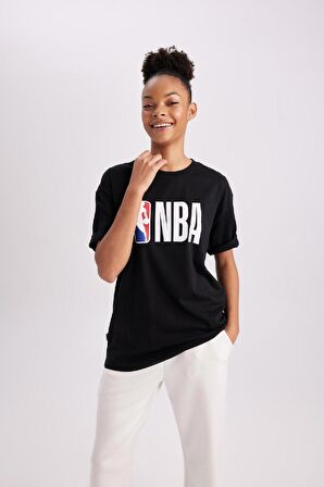 DeFactoFit NBA Wordmark Boxy Fit Yuvarlak Yaka Kısa Kollu Tişört Z9313AZ24SPBK81