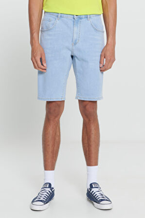 Erkek Açık Mavi Slim Fit Dar Kesim Pamuklu Esnek Denim Şort