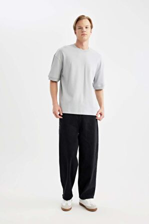 DeFacto Loose Fit Bisiklet Yaka Kısa Kollu Ağır Kumaş Basic Düz Tişört B4844AX24SPGR253