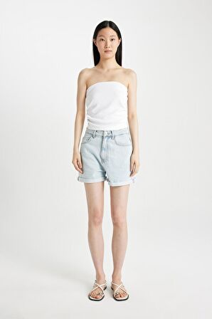 DeFacto Mom Fit Yüksek Bel Katlamalı Paça Jean Şort C2379AX24HSNM39