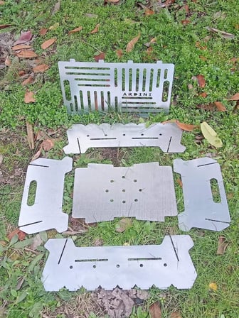 LAZER MANGAL PORTATİF PRATİK KATLANABİLİR PASLANMAZ IZGARALI 41X25 CM