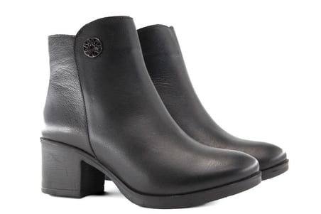 CASTLE BLACK 92160 Saf Deri Siyah Kadın Bot