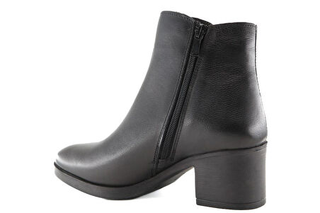 CASTLE BLACK 92160 Saf Deri Siyah Kadın Bot