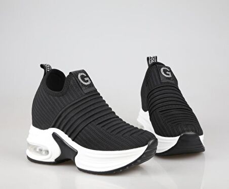 GUJA 24y300-8 Dolgu Topuk Siyah Kadın Sneakers