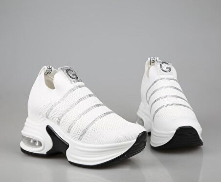 GUJA 24y300-4 Dolgu Topuk Beyaz Kadın Sneakers