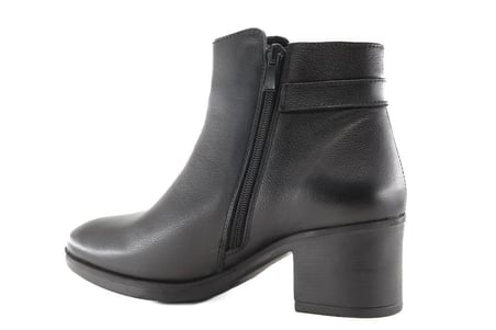 CASTLE BLACK 92157 Hakiki Deri Siyah Kadın Bot