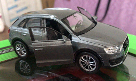 Oyuncak Model Metal Araba 1/36 Çek Bırak Gri Audi Q3 Jeep