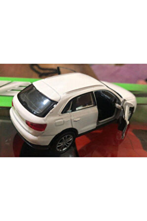 Oyuncak Model Metal Araba 1/36 Çek Bırak Beyaz Audi Q3 Jeep