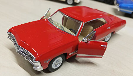 Kinsmart Oyuncak Metal Model Araba 1/36 Çek Bırak 1967 Kırmızı Chevrolet İmpala 