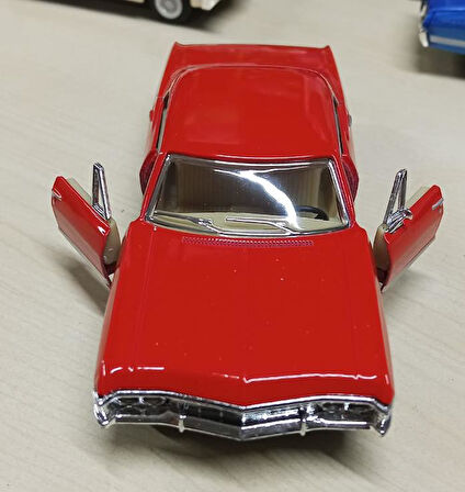 Kinsmart Oyuncak Metal Model Araba 1/36 Çek Bırak 1967 Kırmızı Chevrolet İmpala 