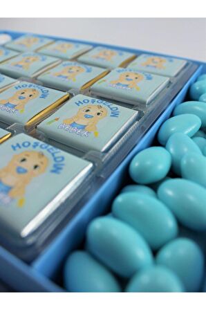 Dark Brown Hoşgeldin Bebek Çikolatası 48 Madlen ve Badem Drajeli Erkek Bebek Doğum Hediyesi