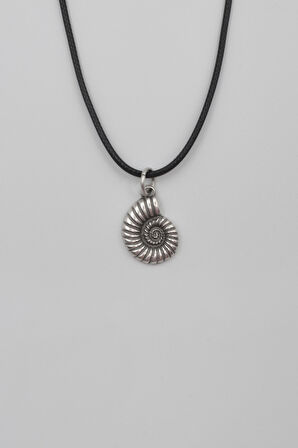 Spiral Deniz Kabuğu Siyah Deri İp Kolye - Antik Gümüş Kaplama - Kadın Erkek - 60 cm