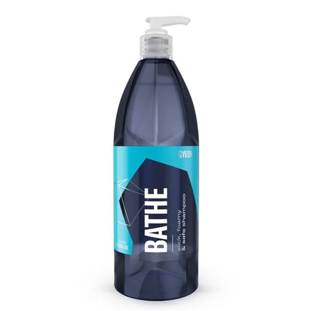 GYEON Q²M Bathe PH Nötr Cilalı Oto Şampuanı – 500 ml -Yüksek Konsantre Jel Araç Yıkama Köpüğü