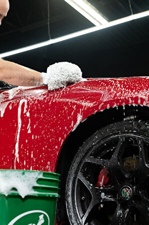 Turtle Wax New Zip Wax Cilalı Oto Yıkama Şampuanı 60 Yıkama 1 Lt