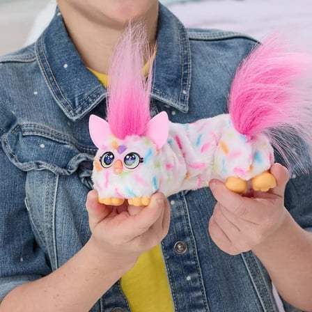 Furby DJ Furblets Berry-Cup-Cake İnteraktif Elektronik Peluş Oyuncak Sesli Müzikli 45+ Ses
