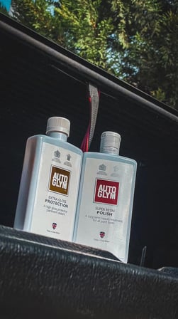 Extra Gloss Protection (Ekstra Parlak Koruma Kalkanı)