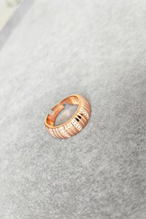 Beyaz Taşlı Gümüş Yüzük