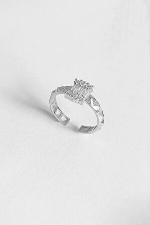 Ortası Baget Taşlı Gümüş Yüzük