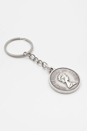 Kraliçe Elizabeth II (Genç Portre) Anahtarlık - Antik Gümüş Kaplama - Kadın Erkek