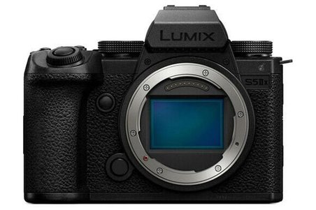 Panasonic Lumix S DC-S5 IIX Body Aynasız Fotoğraf Makinesi / LENS BÖLÜNMÜŞTÜR