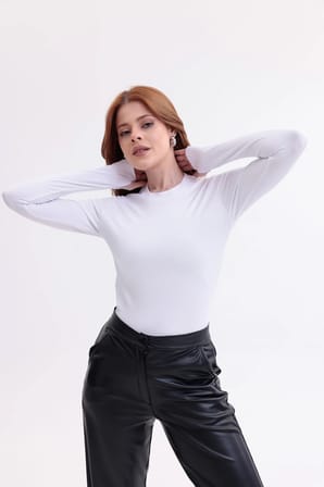 Parmak Detaylı Bisiklet Yaka Body