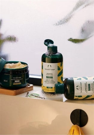 The Body Shop Banana Besleyici Şampuan 250 Ml Tüm Saç Tipleri