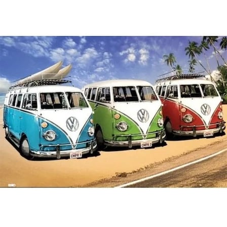 Maxi Poster - Volkswagen Campers Beach