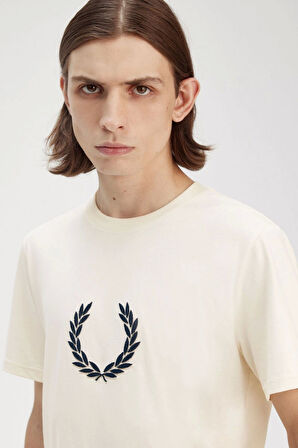 Fred Parry Erkek Ekru Logo Detaylı T-shirt