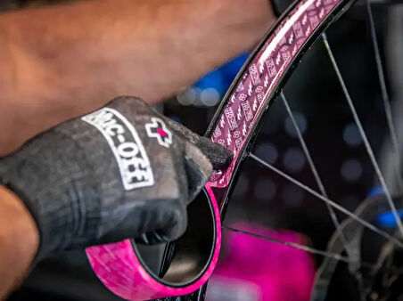 MUC-OFF 25mm TUBELESS JANT BANDI