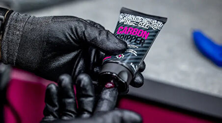 MUC-OFF 75 GR CARBON TUTUCU