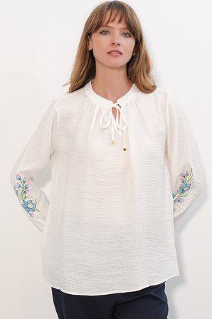 Kadın Nakışlı Oversize Bluz 1000 - Beyaz