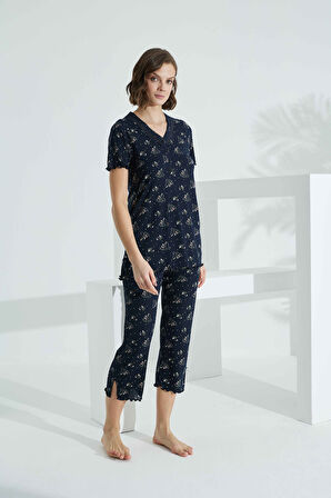 Angelique Bambu Kumaş Kısa Kol Dantel Detaylı Kadın Kapri Takım 22256