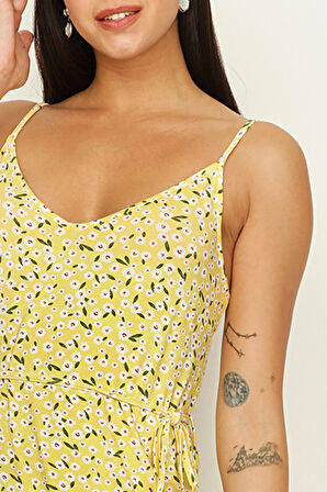 Kadın V Yaka Yandan Yırtmaçlı Elbise