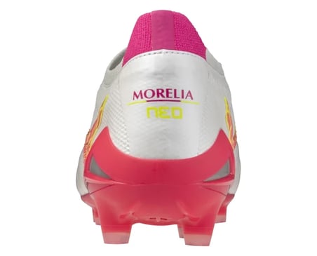 Morelıa Neo 4 Beta Japan Erkek Krampon Beyaz / Pembe