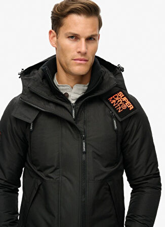 Superdry Siyah Erkek Mont M5011921A02A_HOODED MTN WINDBREAKER