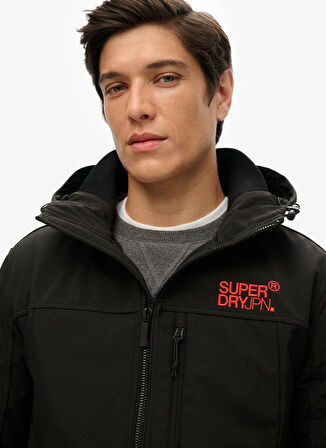 Superdry Siyah Erkek Mont M5011926A02A_HOODED SOFT SHELL TREK