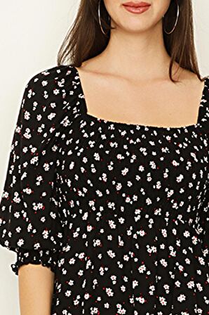 Kadın Çiçek Desenli Kare Yaka Gipe Detaylı Mini Elbise