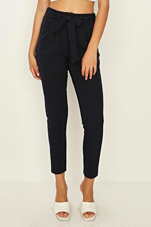 Kadın Kuşaklı Bilek Boy Cigarette Pantolon