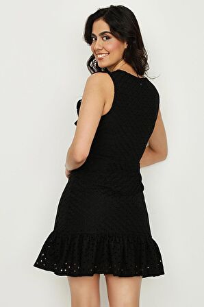 Kadın Fırfırlı Eteği Volanlı Dantel Elbise