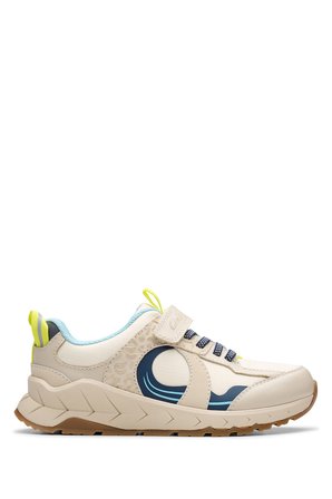 26181040 Clarks Selva Hero K Erkek Çocuk Spor Ayakkabı 25-30