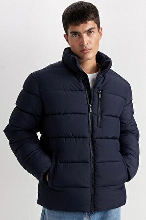 DeFacto Su İtici Rüzgar Geçirmez Şişme Mont Slim Fit Dar Kesim Dik Yaka Fermuarlı Cepli D1415AX24WNNV64