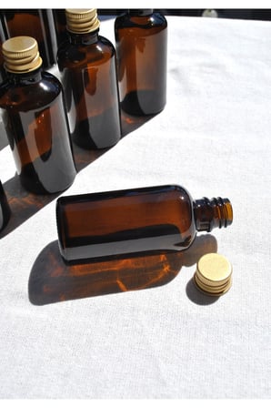 10 Adet 50 ml Amber Cam Şişe Gold Metal Kapaklı Boş Şişe Söz Nişan Hediyelik
