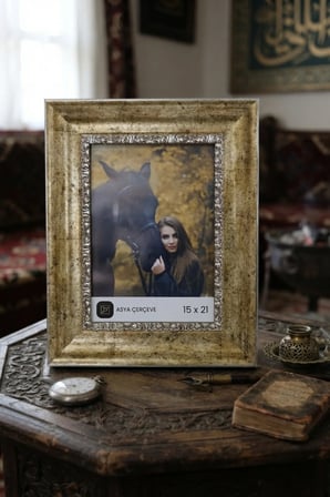 Râyiha Serisi 15 x 21 Fotoğraf Çerçevesi Camlı Dekoratif Duvar & Masa Tipi Plastik Çerçeve