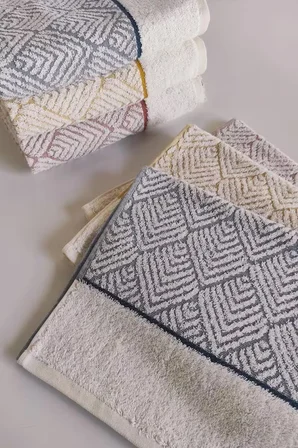 Sevim Geometrik Desenli Zemini Renkli Bambu El Havlusu - 50x90 cm - Kiremit