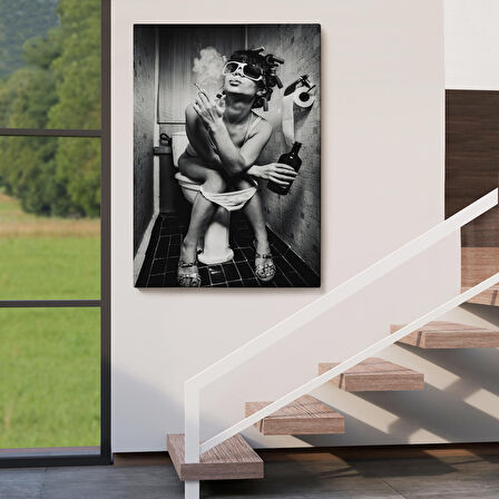 Tuvalette İçki ve Sıgara İçen Kadın Kanvas Tablo-5105