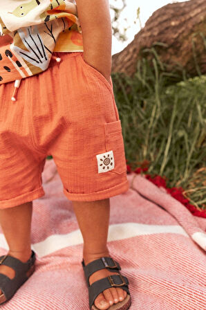 Next Baby % 100 Pamuklu Beyaz Turuncu Hayvan Desenli Şortlu Alt Üst Takım