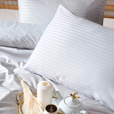 Çizgili Pamuk Saten Çarşaf 180x280 cm ve 1 adet Yastık Kılıfı