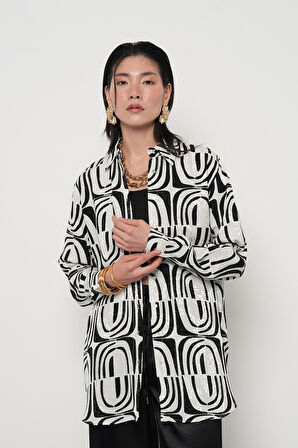 KADIN SİYAH-BEYAZ DESENLİ JAKARLI OVERSİZE GÖMLEK