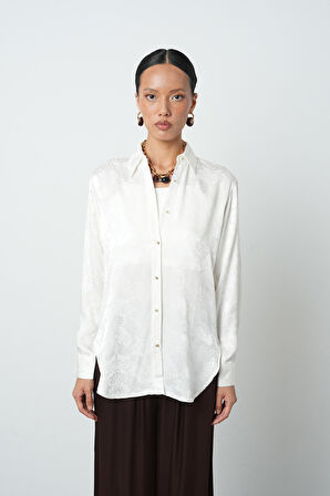 Kadın Ekru Renk Desenli Düğmeli Gömlek