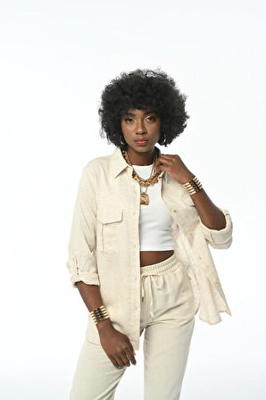 KADIN ÇİFT CEPLİ KOLU DÜĞME DETAYLI NATUR RENK GÖMLEK